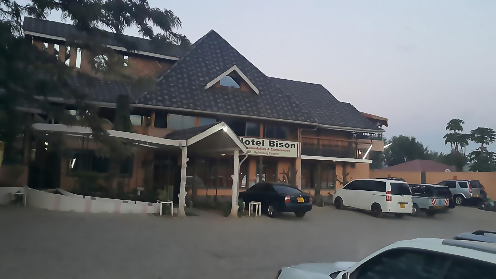 נקורו Bison Hotel מראה חיצוני תמונה